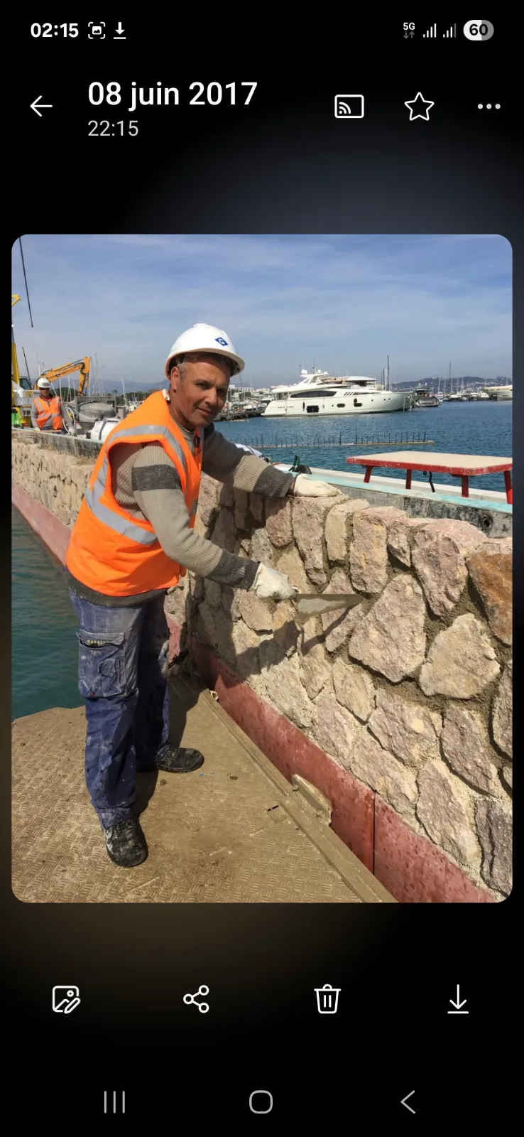 Réalisation d'un muret en pierres naturelles en front de mer à Mandelieu-la-Napoule, photo 3